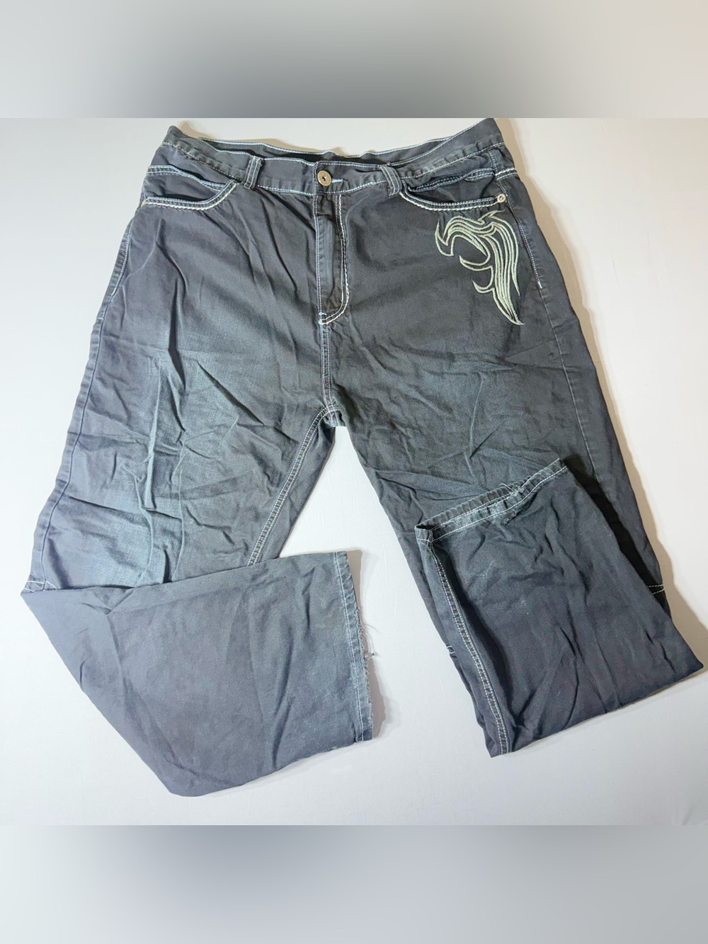Playbigg Y2K Baggy Embroidered Jeans with Contrast Stitching and Angel Wings
